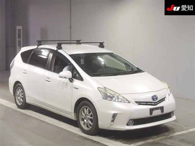 30637 TOYOTA PRIUS ALPHA ZVW40W 2013 г. (JU Aichi)